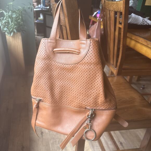 FRYE and Co. Core Tote Shoulder Travel Hand Bag Purse Backpack Brown Leather - Picture 1 of 13